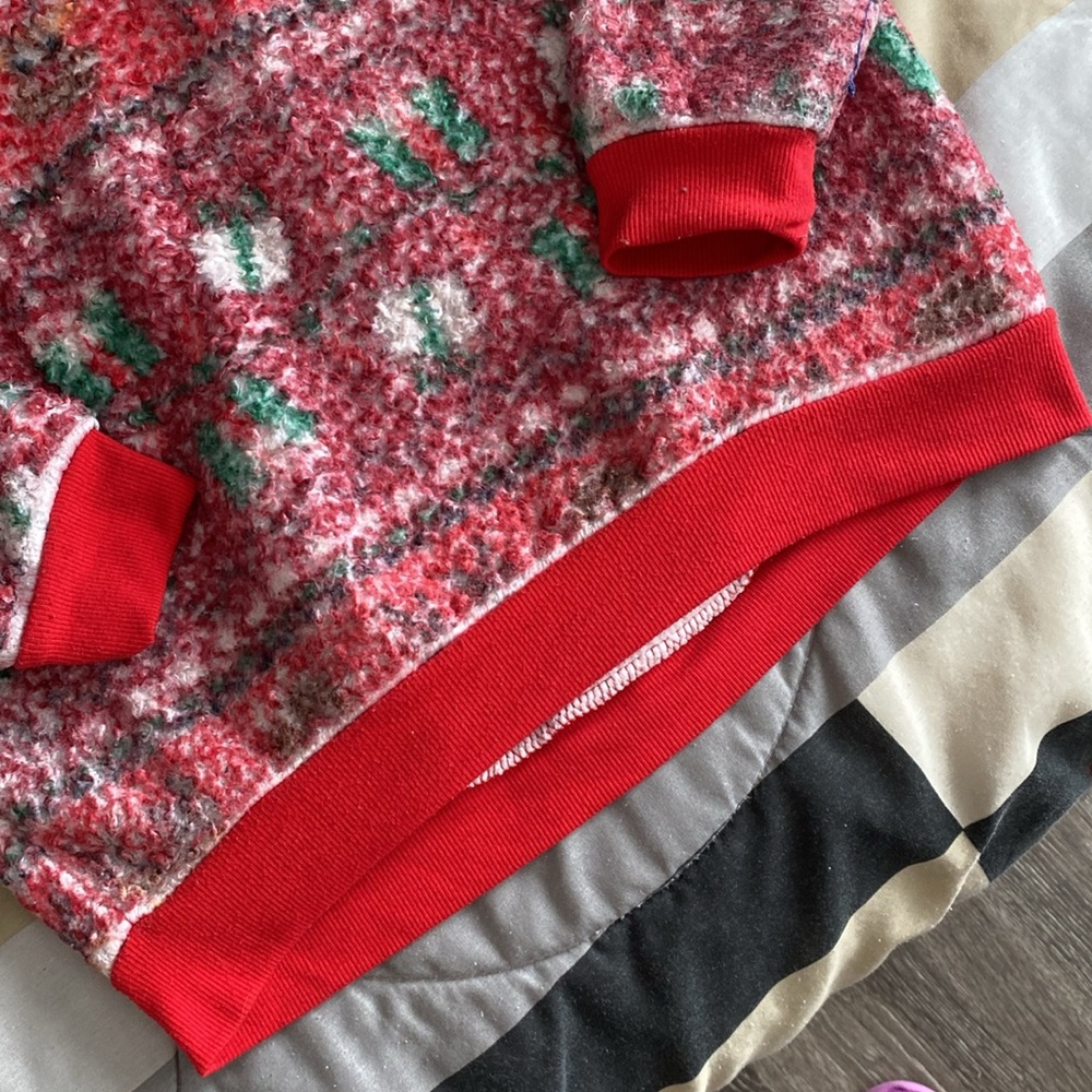 Christmas themed ugly crew neck sweater 🎁 - Picture 4 of 17
